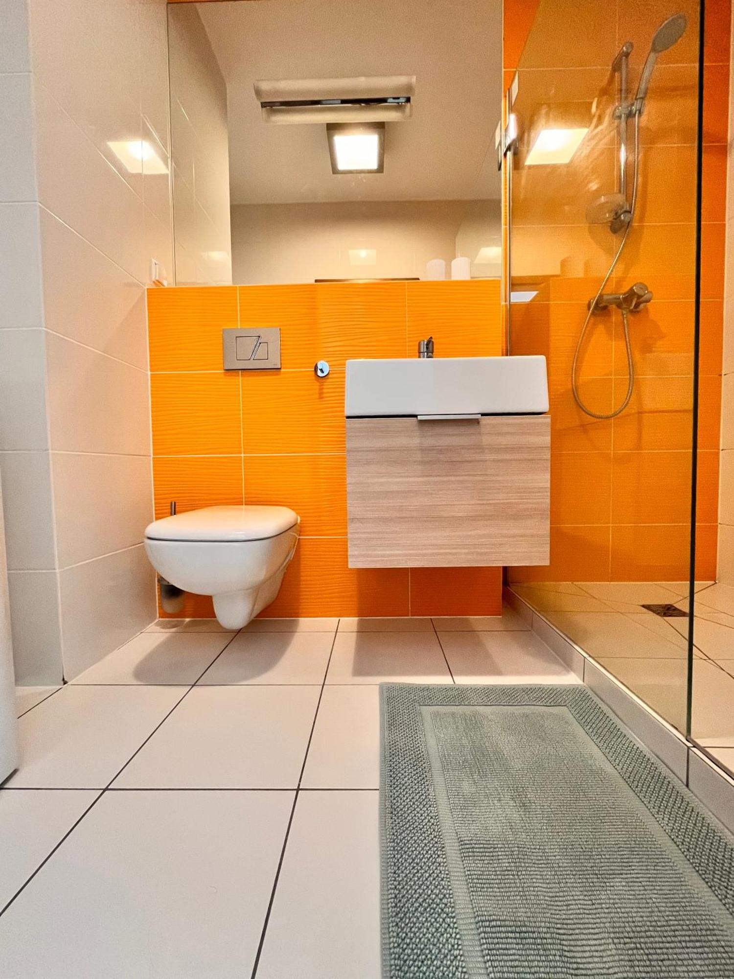 Mercury Two-Bedroom Apartment & Parking Swinoujscie Exterior photo